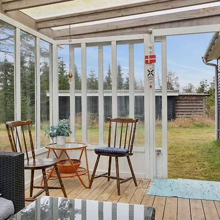 Near Beautiful White Sandy Beaches * 게드세르