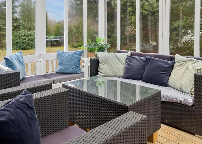 Feriehus Near Beautiful White Sandy Beaches *